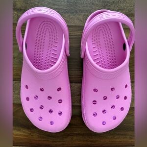 Pink Crocs Women’s Size 8/Men’s 6. Worn once!